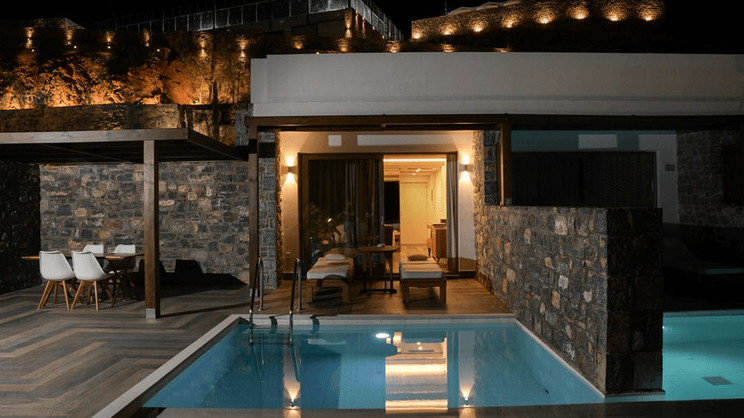 Royal Marmin Bay Boutique & Art Hotel